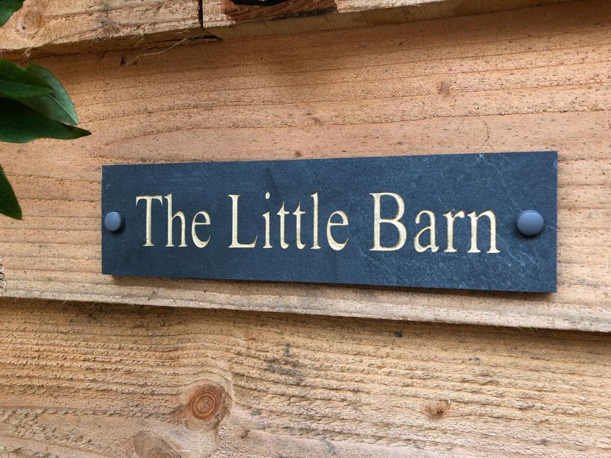 The Little Barn - Self Catering Holiday Accommodation Hindhead ภายนอก รูปภาพ